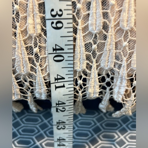 Samax NY,Vintage,Tiered,Sheer-Lace Dress, Slip Lining,Excellent Condition,Size 8 - Picture 11 of 11